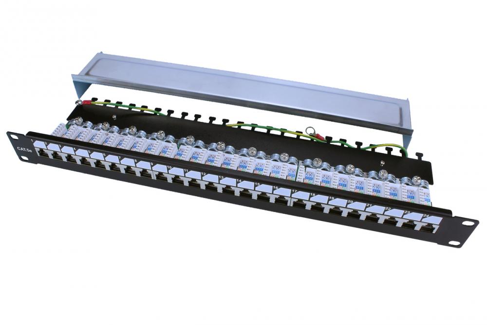 PP3-19-24-8P8C-C5E-SH-110D, патч-панель 19"