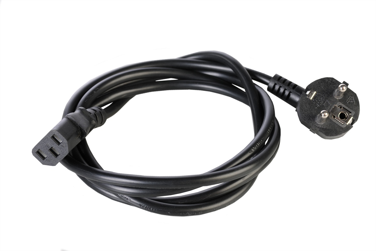 R-10-Cord-C13-S-3, шнур питания с заземлением