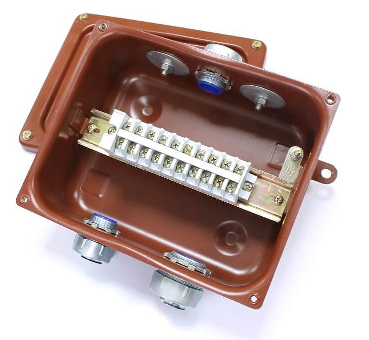 КСМР-10 У2 IP54 (zeta30374), клеммные коробки КСМР с муфтами МВ-М(РКн) (металлорукав-коробка)