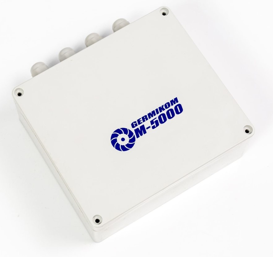 Germikom M-5000, уличный блок питания